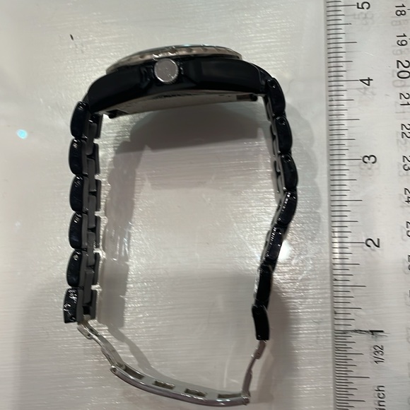 Watch - Picture 10 of 10